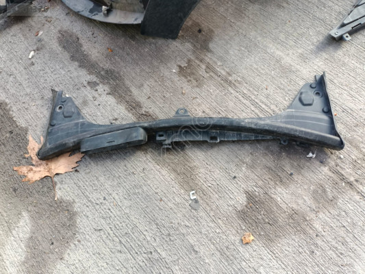 MERCEDES C W205 ÖN PANEL ÜST BAKALİTİ A2055000055