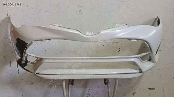 Toyota Avensis ön tampon