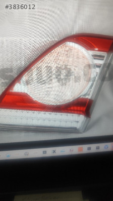 Toyota Corolla Bagaj iç stop orjinal8159112150