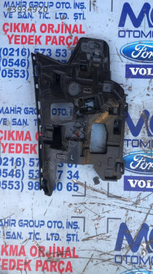 VOLVO V40 ÖN TAMPON BRAKETİ 2013-19 31425001 31425002