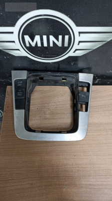 3C0864263 A VW PASSAT VİTES ÇERÇEVESİ 2005-2011