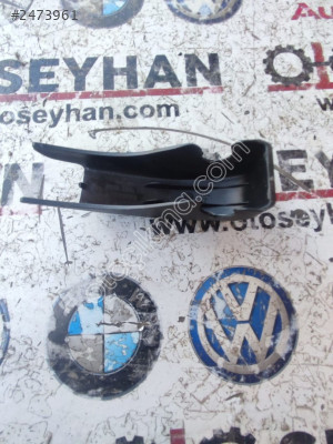 8V0886197B Seat Leon 2015 arka koltuk bağlantı kaplaması