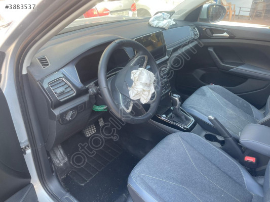 VOLKSWAGEN T-CROSS KOLTUK