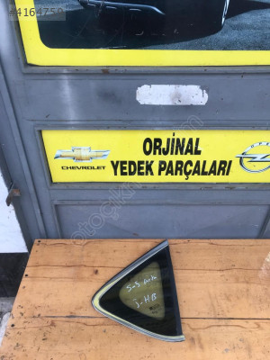 opel astra j arka kelebek camı