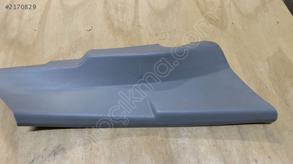 31305360  RH  2019 VOLVO V40 SAĞ İÇ PLASTİK