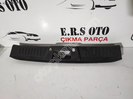 FİESTA 2013-17 BAGAJ EŞİK 8A61B403502B