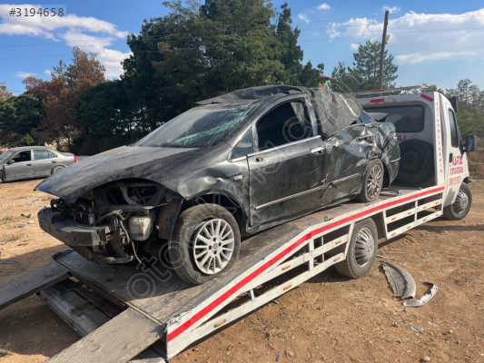 Sol ön kapı Fiat lineya