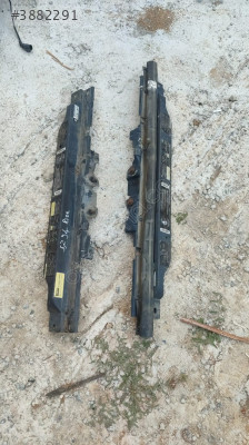Jeep Cheroke Zj  çıkma orjinal orta panel sacı