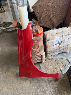 Renault Clio sağ ön Çamurluk