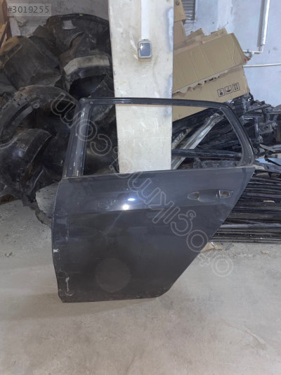 VOLKSWAGEN GOLF 7-7.5 SOL ARKA KAPI ÇIKMA ORİJİNAL