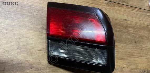 Mazda 626 HB SOL iç Stop Lambası