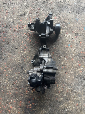 TRANSPORTER T7 2.0 TDİ CXH E6 POMPA BAĞLANTI KULAĞI