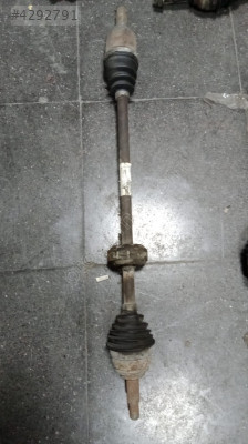 Dacia Sandero eski model benzinli sağ aks orijinal