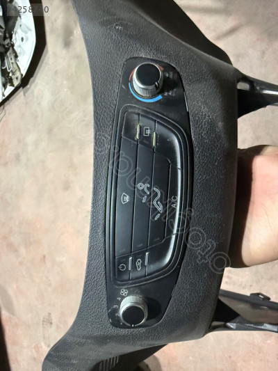 2021 Model Fort Courier Klima Kontrol Paneli