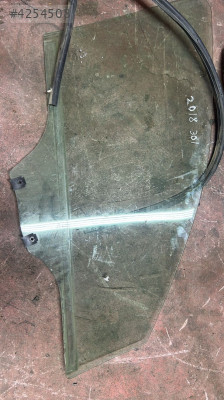 2018 PEJO 301 ÇIKMA ORJİNAL HATASIZ SOL ÖN KAPI CAMI