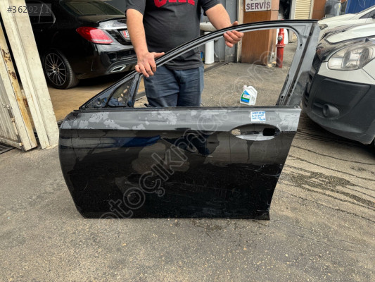 MERCEDES E SERİSİ W213 KASA SİYAH SOL ÖN KAPI ORJINAL