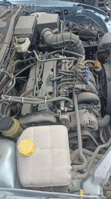Ford focus 1 motor içi elektrik tesisatı sigorta kutusu