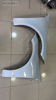 MERCEDES CLA W118 BEYAZ SAĞ-SOL ÇAMURLUK UFAKHASARLI