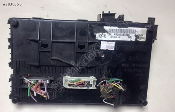 Renault Clio 2Sigorta Body Beyni P8200387290