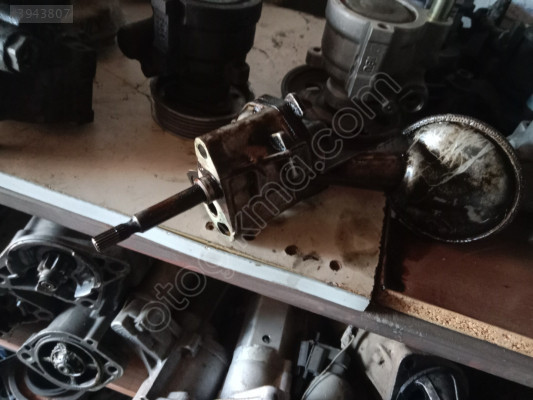 Tofaş 1600 motor yağ pompası