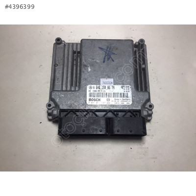 Mercedes W203 C220 CDI Motor Beyni A6461500679 0281011737