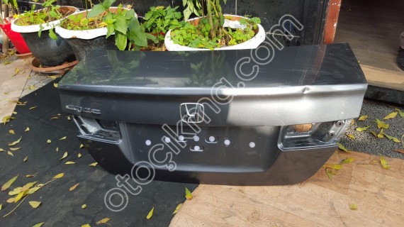 HONDA CİVİC ÇIKMA BAGAJ KAPAĞI