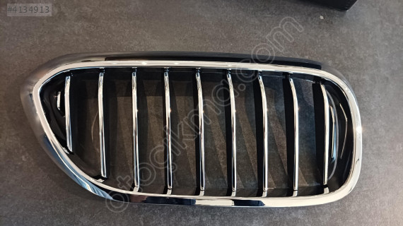 BMW G30 SAĞ BÖBREK KORM SİYAH 2017 51137390866 SY