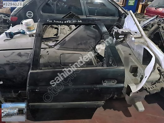 OTO CEMDEN ÇIKMA FORD ESCORT STATİON VAGON SOL ARKA KAPI