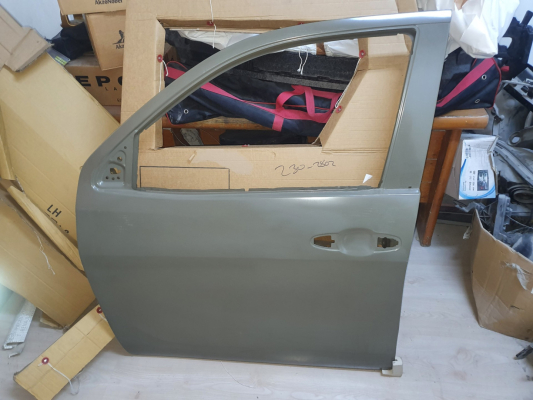 TOYOTA HİLUX SOL ÖN KAPI 2015 2022 SIFIR