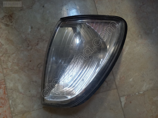 Toyota  Hiace  Sol Ön  Sinyal