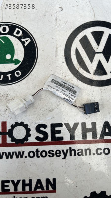 TAB016427BT 3G0971689A passat b8 sol arka kapı cam düğme tesisatı