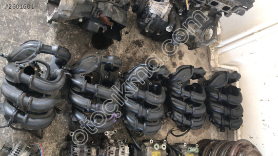 Focus 1.6 benzinli ortadan kelebekli manifold çıkma orjinal