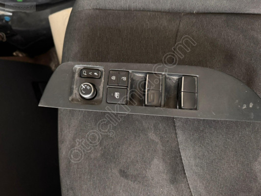 TOYOTA COROLLA CAM AÇMA DÜĞMESİ ORİJİNAL SÖKME