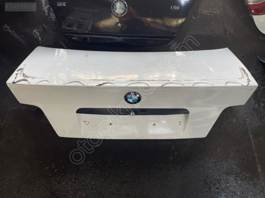 BMW E39 BAGAJ KAPAĞI GÜÇMANLAR