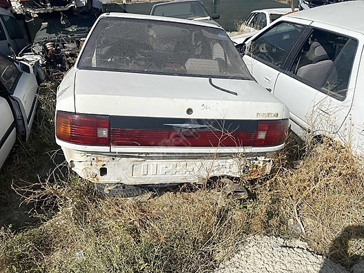 Mazda 323 Sedan Modeli İçin Çıkma Bagaj Kapağı