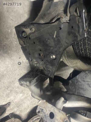 Nissan Note 1.5 Dci motor Travesi çıkma