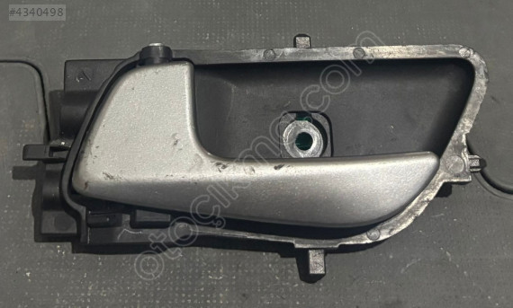 HYUNDAİ İ20 SOL İÇ KAPI KOLU ORJİNAL