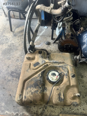 Ford connect yakıt deposu