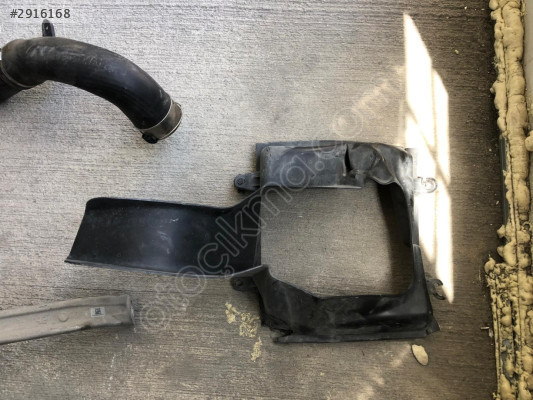 MASERATİ GHBLİ SOL ÖN İNTERCOOLER HAVA KANALI 670004140
