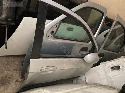 hyundai getz çıkma sağ ön kapı