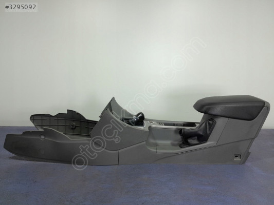 Ford Focus 2005-2011 Arası Orta Konsol Orijinal