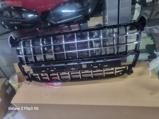Peugeot 3008 tampon orta ızgara