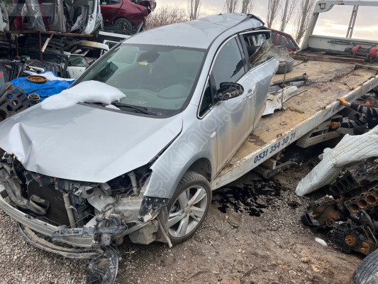 Opel Astra j. Sol ön kapı