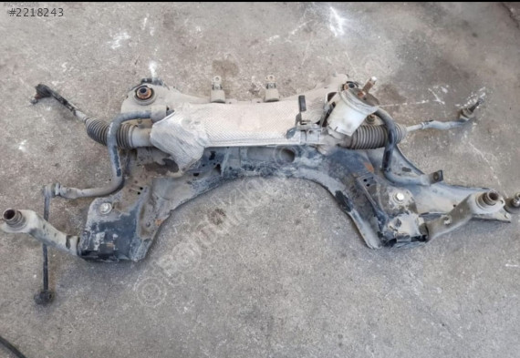RENAULT MEGANE 3 TRAVERS ALT BEŞİK