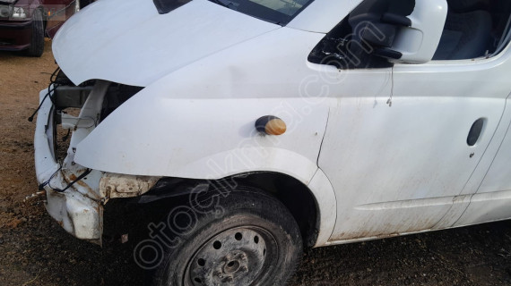 Temsa maxus sol camurluk 2011 model