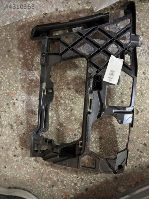 Volkswagen Golf7 2013 2017 model ÖN SAĞ TAMPON BRAKETİ MK7