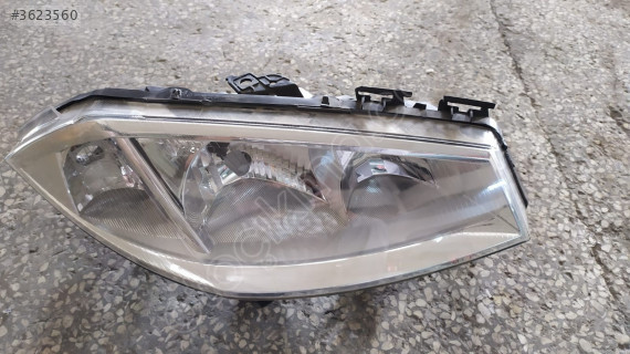Renault Megane 2 orjinal sağ far sıfır