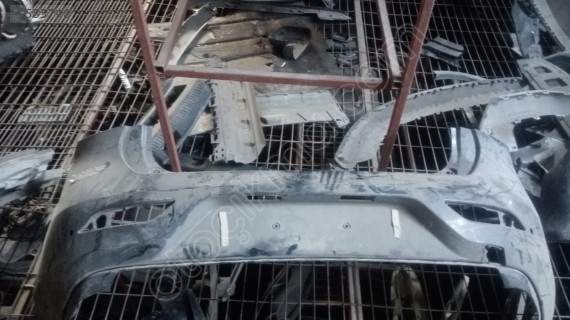 2012 Volvo V40 arka tampon çıkma