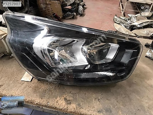 OTO CEMDEN ÇIKMA FORD TRANSİT V363 SAĞ FAR