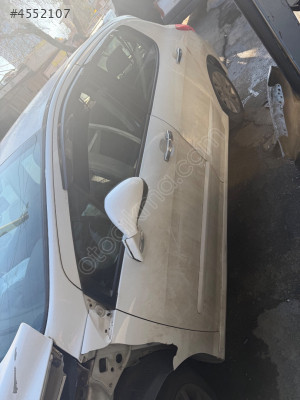 Peugeot 308 sol arka  kapı